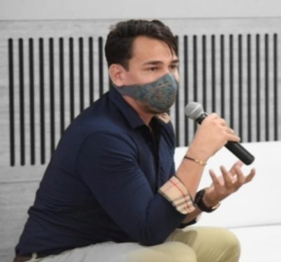 El Ministro Atarván.