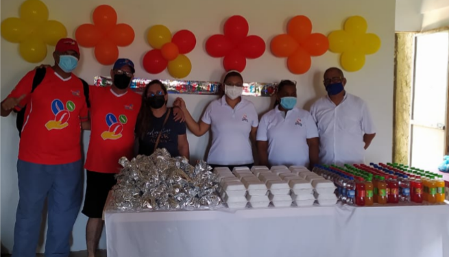 Fundación “Casa Semillas para Dios” entregó alimentos a niños en Bayunca