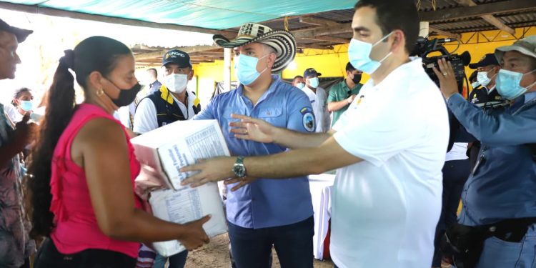 Presidente Duque y Gobernador Blel inspeccionan obras de mitigación en Caregato