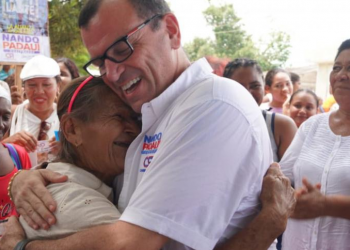 RECONOCIMIENTO A UN GRANDE