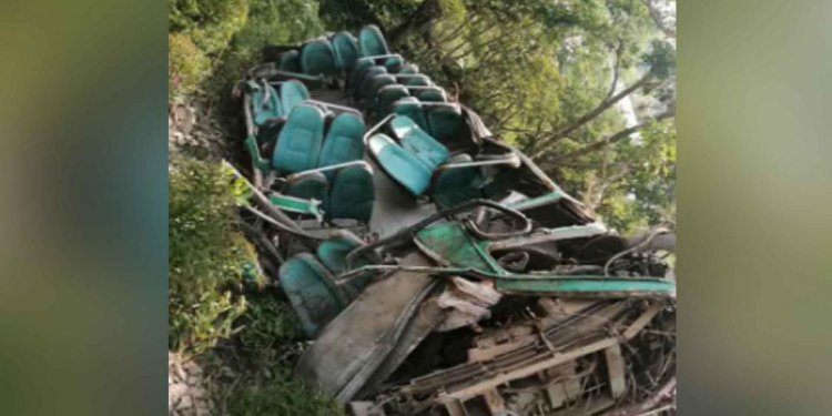 Seis niños muertos y 15 heridos en accidente de bus escolar
