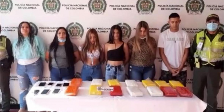 Cinco mujeres capturadas por ‘narcobarrigas’