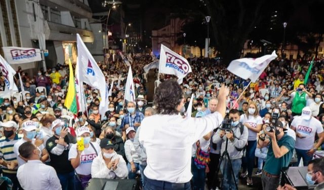 En municipios de Bolívar crece respaldo a FicoGutiérrez 