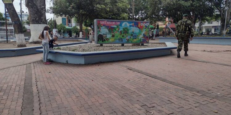 Comerciantes de Santa Rosa del Sur dan ultimátum al Clan del Golfo