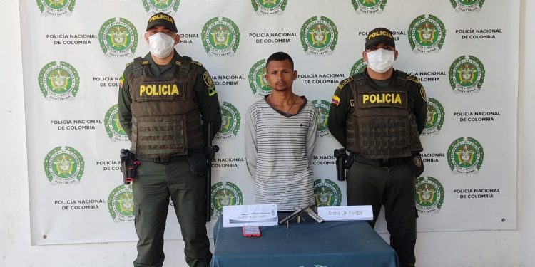 Policía lo captura armado en Magangué después de presuntamente cometer un hurto