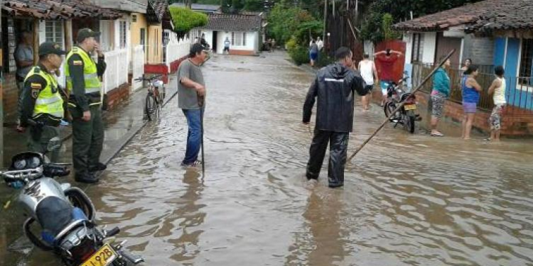 EN BOLIVAR                     17 municipios en calamidad pública por lluvias
