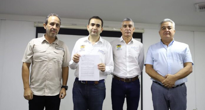 Gobernador Blel recibe Hospital Universitario la Supersalud y nombra de Gerente encargado a Nicolás Chedraui