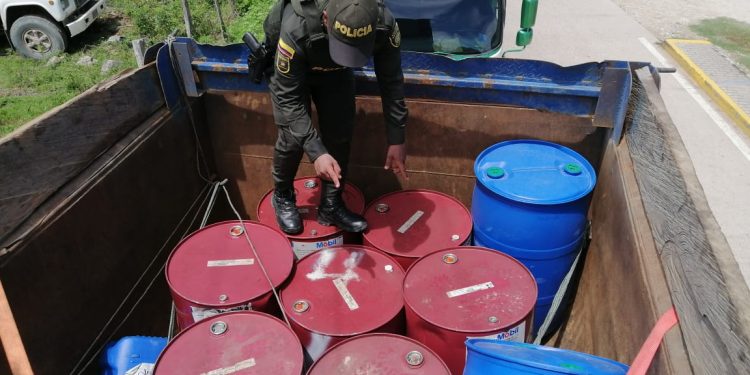 En el sur de Bolívar la Policía decomisa 440 galones de ACPM que eran transportados de manera ilegal