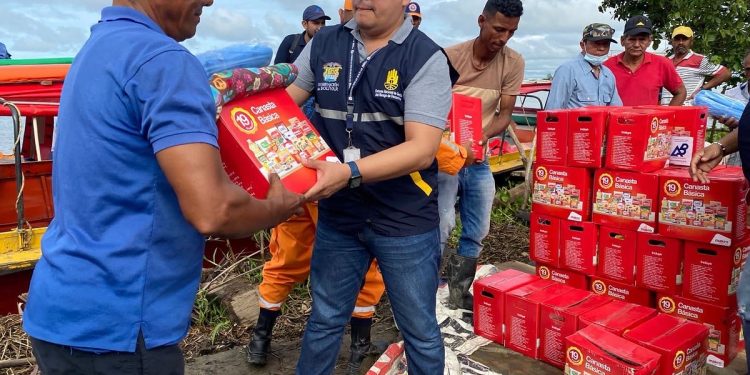 Gobernación de Bolívar atiende emergencia provocada por ola invernal en el departamento  