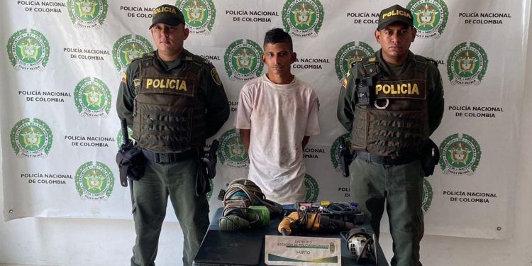 En Magangué Policía, capturó al «Rapidito» después de cometer un hurto