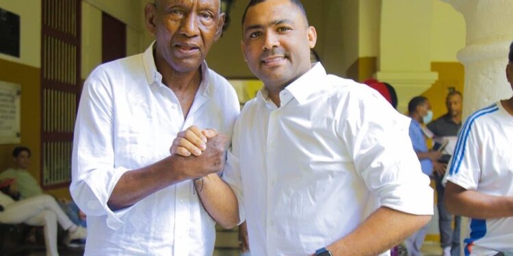 GOBERNACIÓN DE BOLÍVAR E IDERBOL Restauraran estatua de Pambelé y adecuarán Gimnasio de Boxeo de Palenque