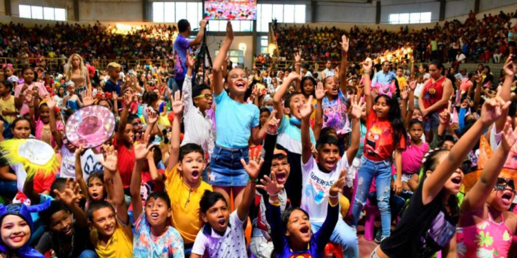 Los niños se gozaron la “noche de brujas” en Magangué