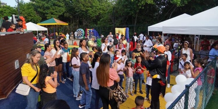 El Parque Espíritu del Manglar de Cartagena brilla con la buena energía de Afinia en esta Navidad