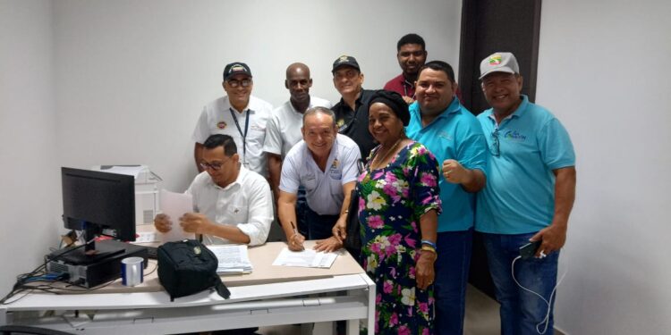 Sindicatos de la Gobernación de Bolívar radicaron pliego de solicitudes